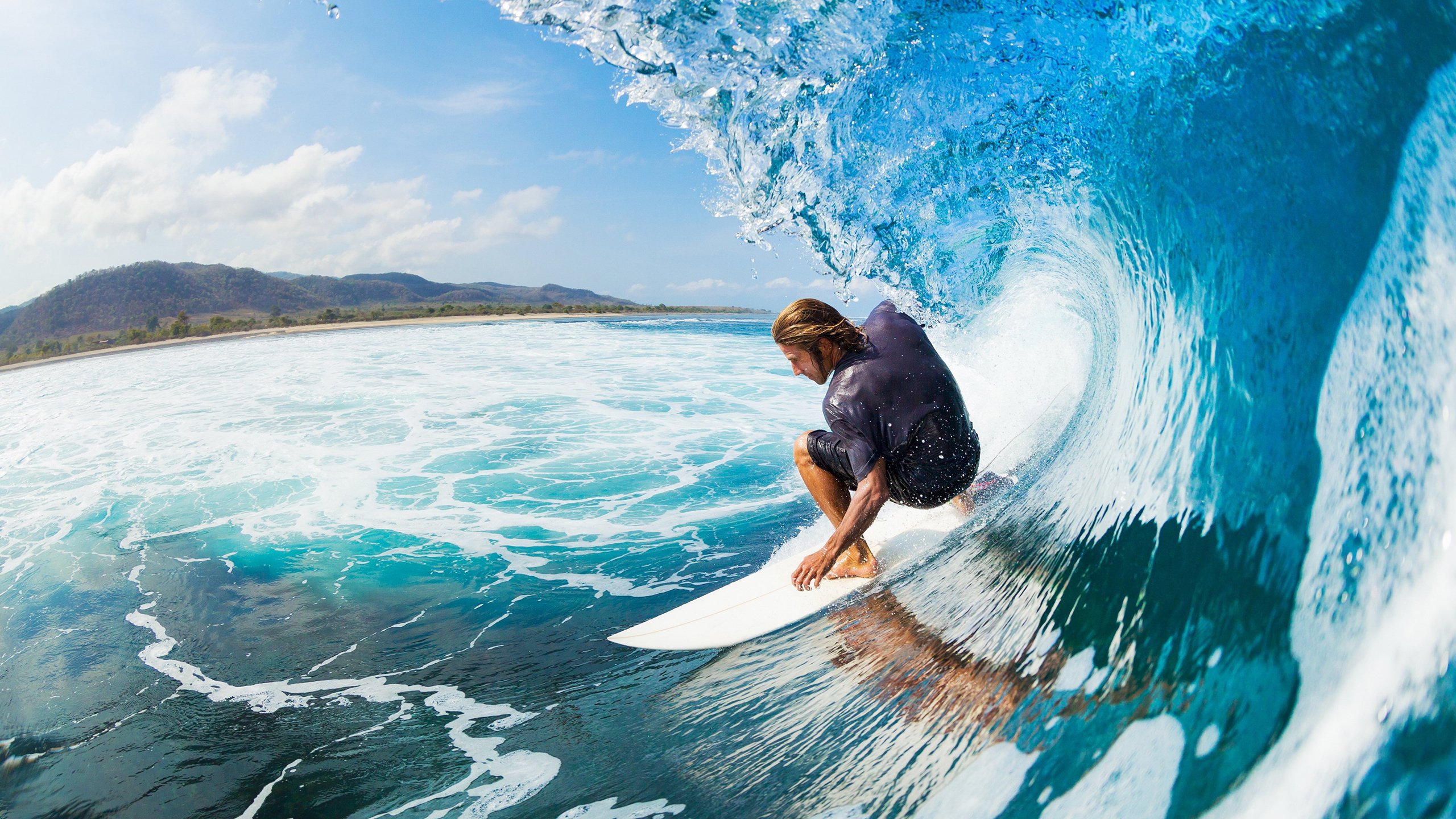 爱游戏中国官方登录入口网站-乔治·巴尔：全黑队防线的重要一员，稳定发挥是球队获胜的关键